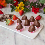 Load image into Gallery viewer, Milk Chocolate Covered Strawberries (Last Minute Pricing)
